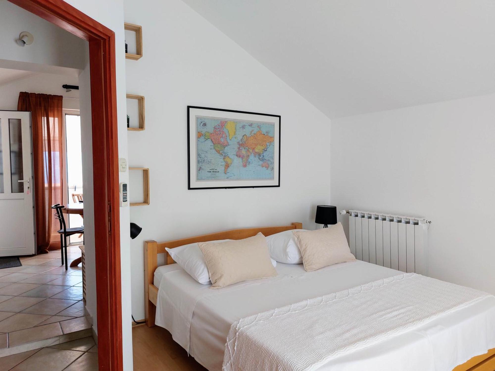 Apartments Natalia Supetar Phòng bức ảnh
