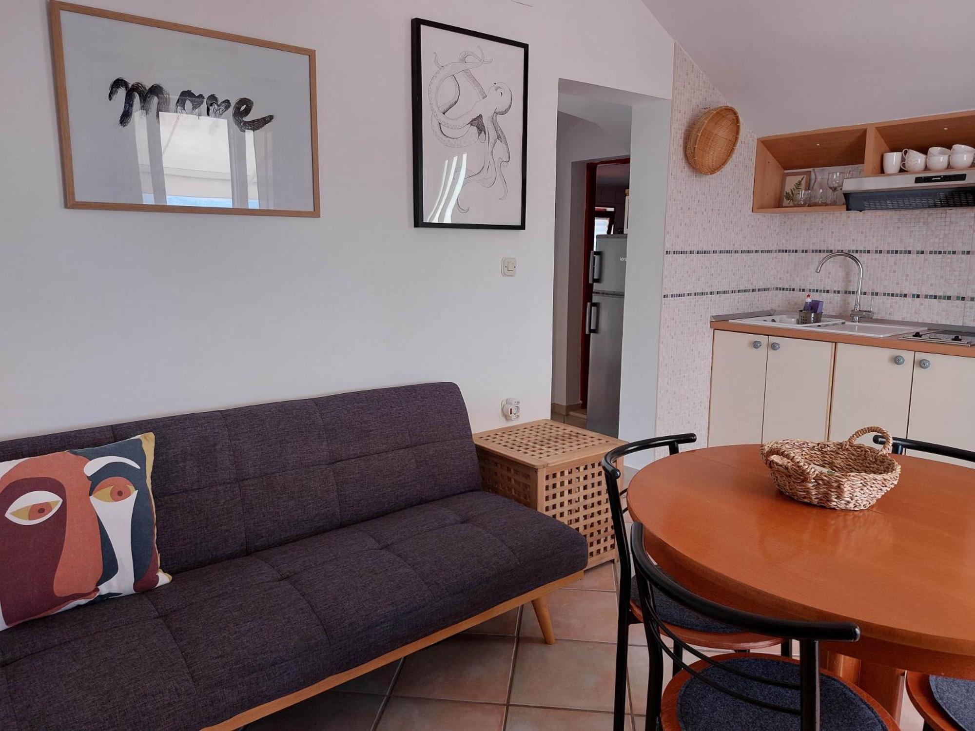 Apartments Natalia Supetar Phòng bức ảnh