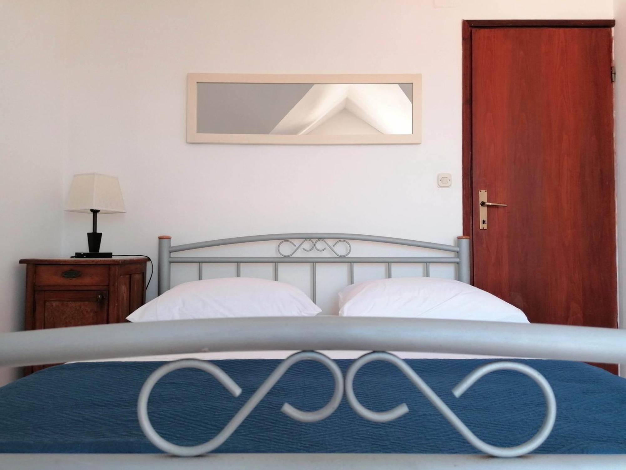 Apartments Natalia Supetar Phòng bức ảnh